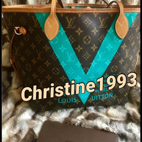 Louis Vuitton Handbags - Authentic Louis Vuitton monogram  Neverfull MM